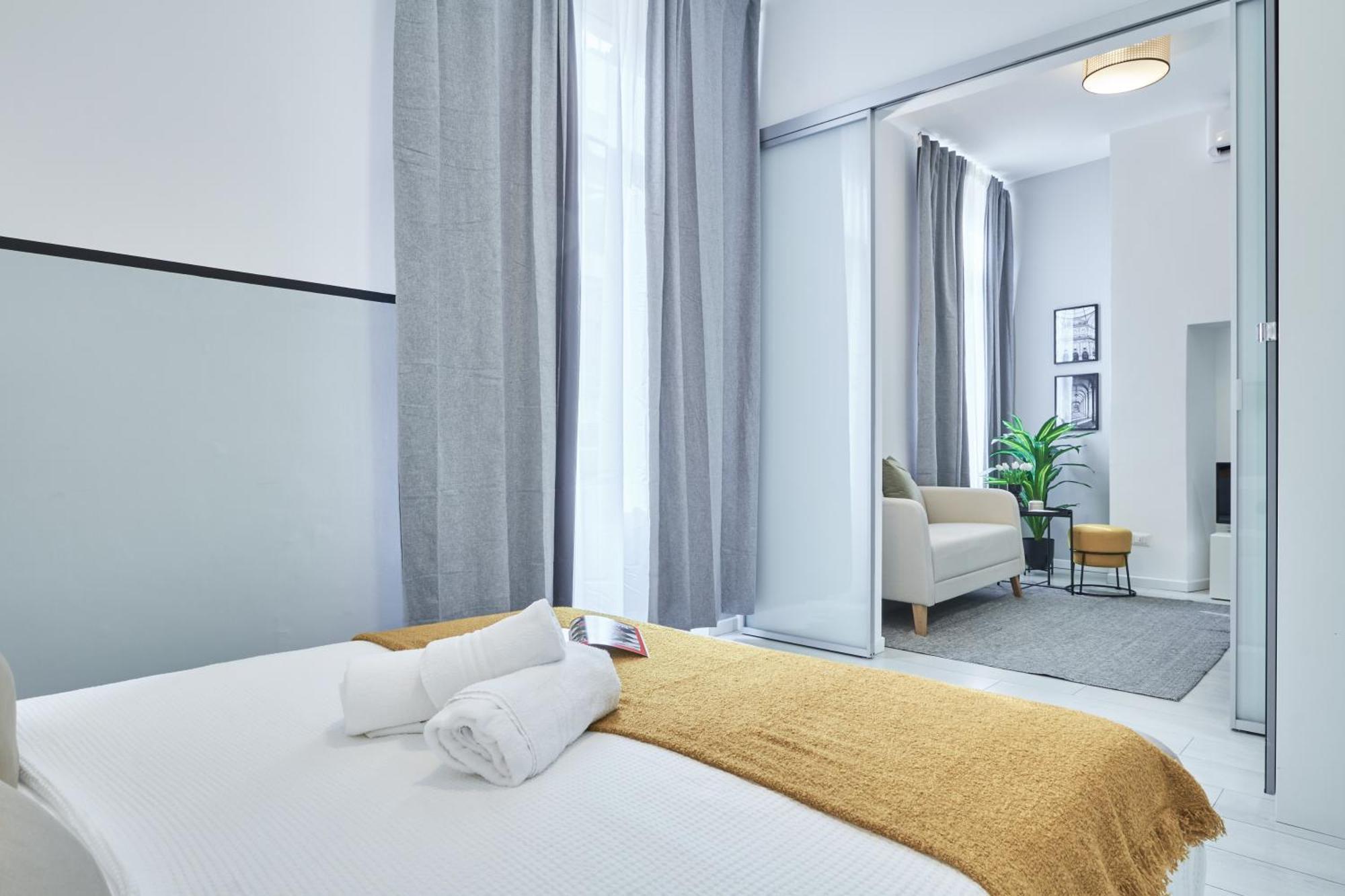 Elegante Appartamento Minimal Dai Tocchi Botanici Milan Exterior photo