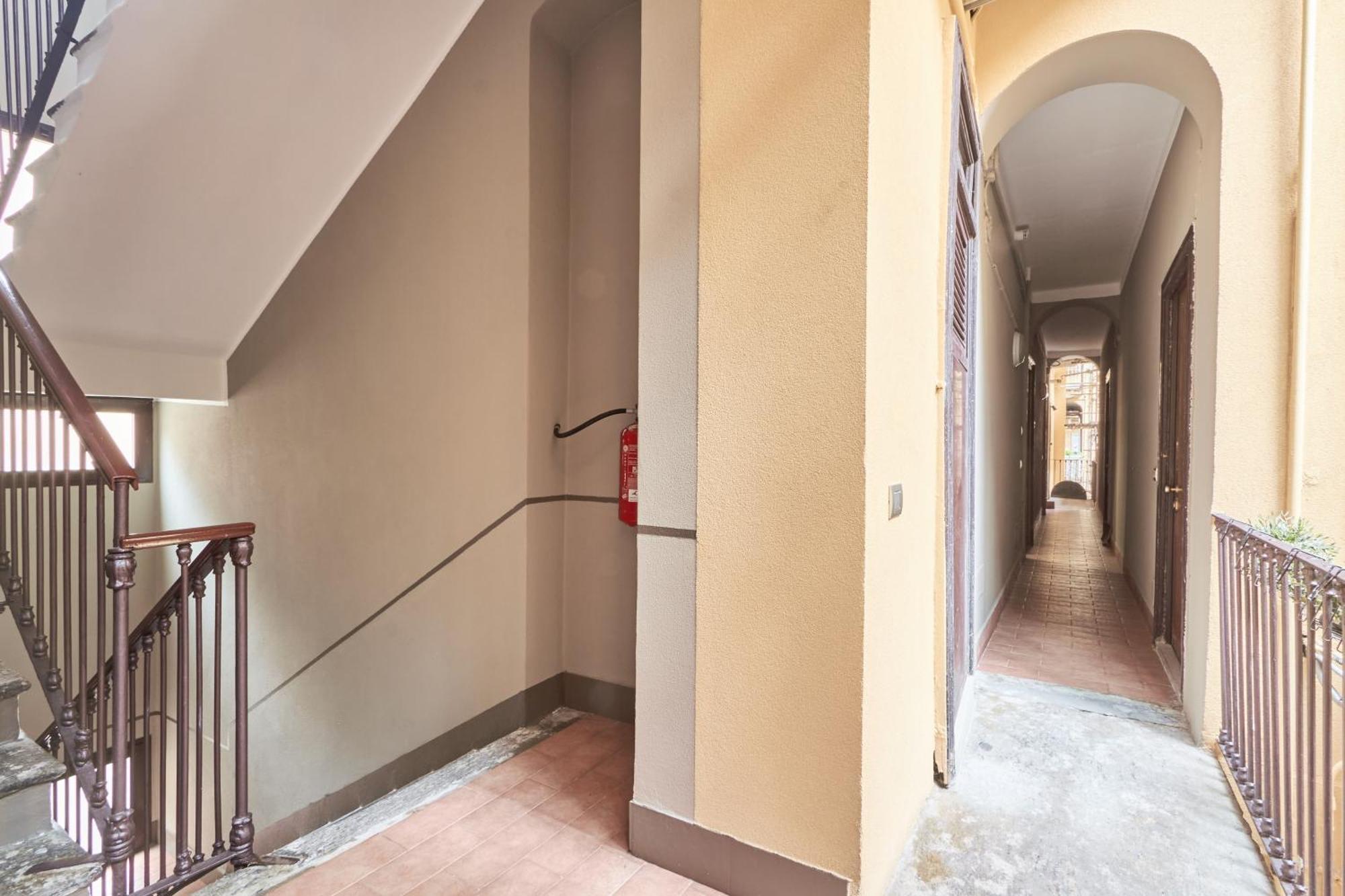 Elegante Appartamento Minimal Dai Tocchi Botanici Milan Exterior photo